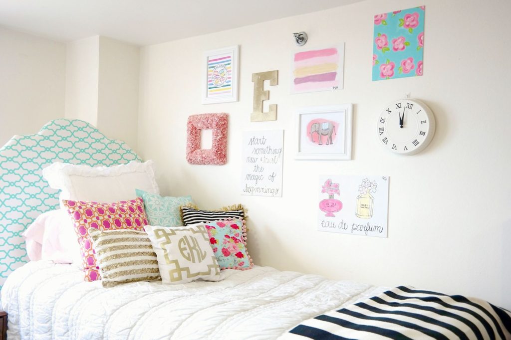 Incredibly Easy Dorm DIY Ideas To Brighten Up Your Dorm Room
