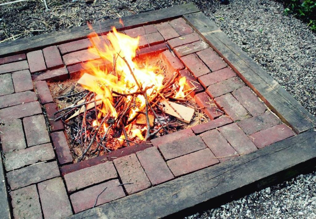 Rustic DIY Fire Pit Burner Ideas