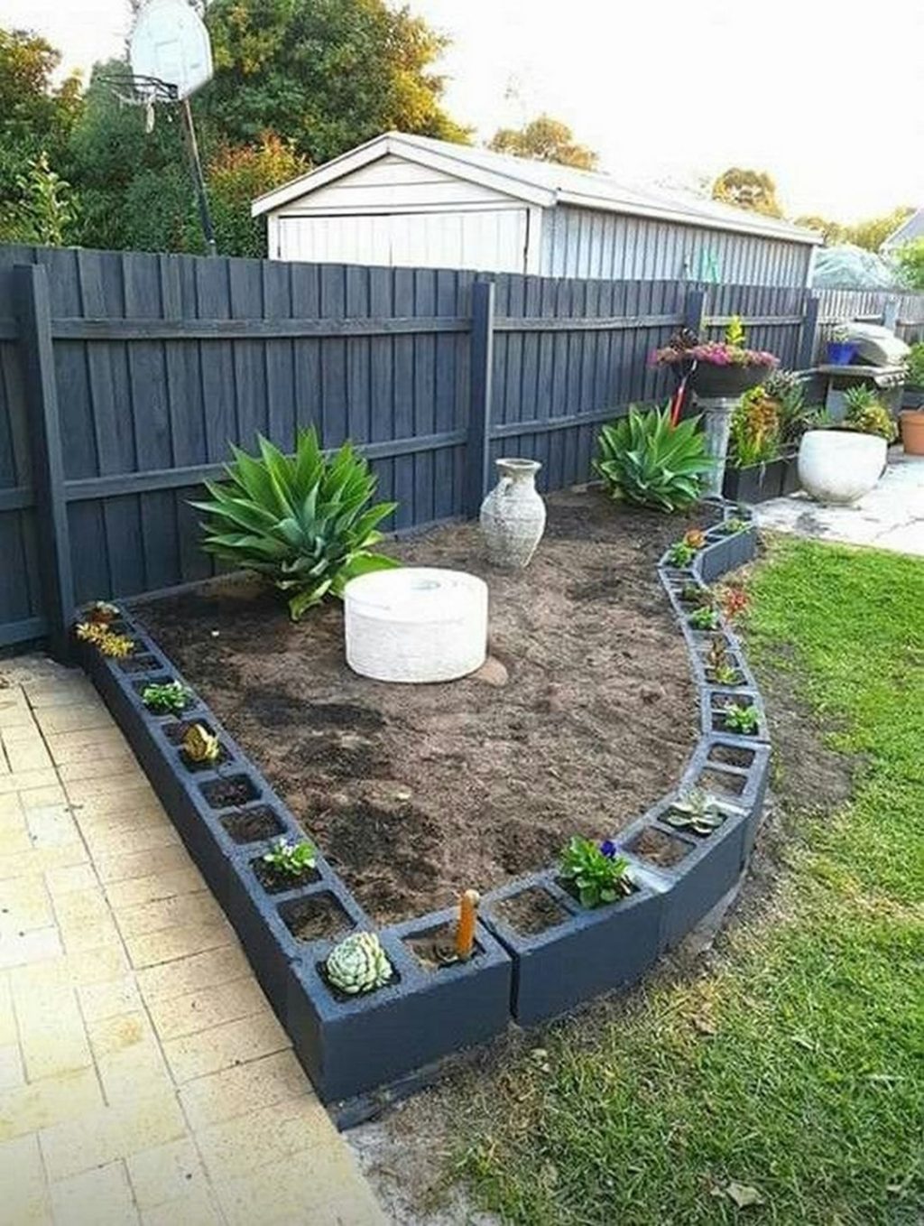 Creative Ideas for Garden Edges