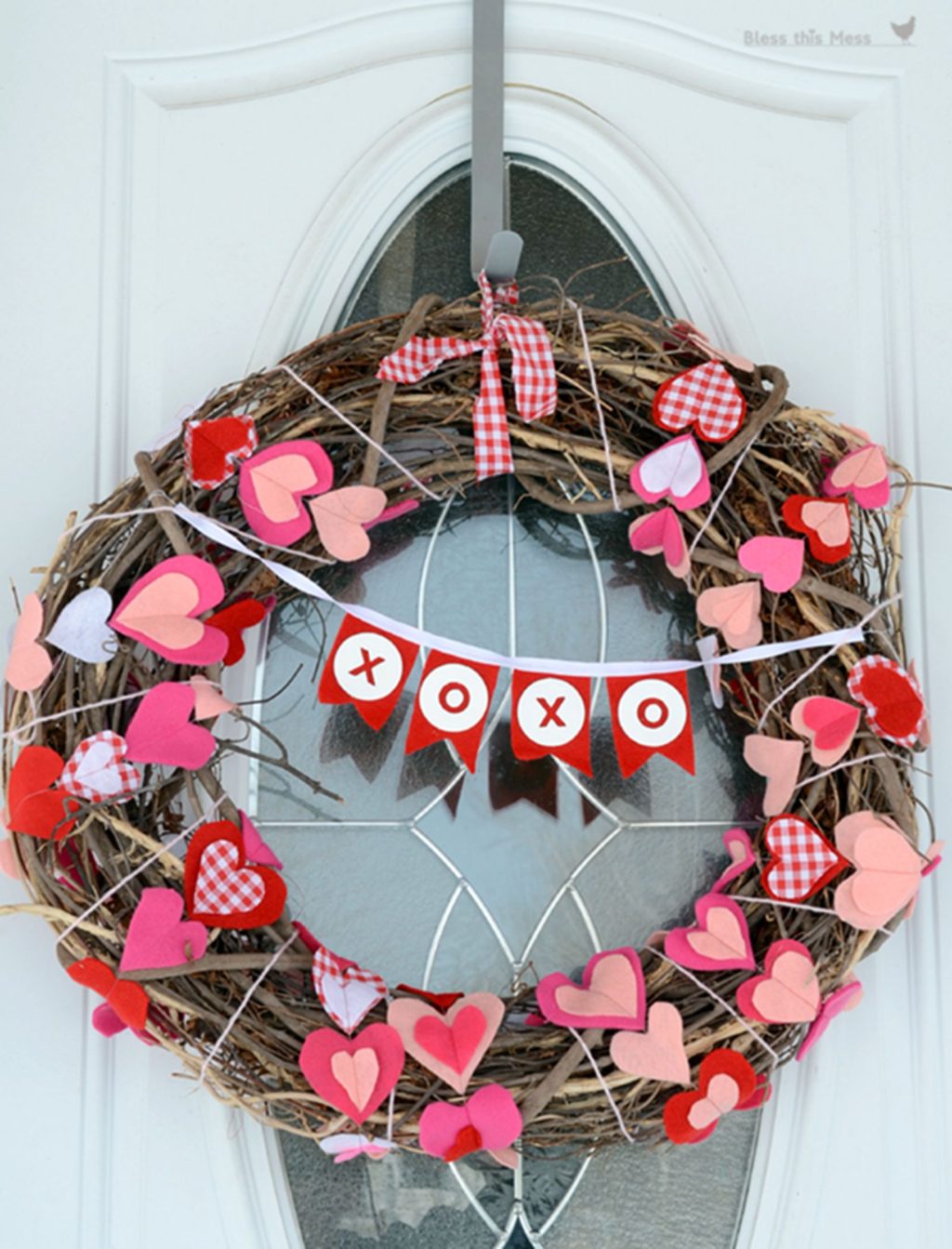 DIY Valentine WreathEasy Valentines Wreath ideas