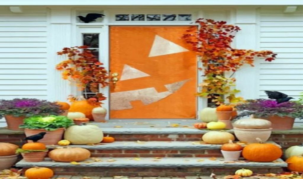 DIY Halloween Door decoration via numeralpaint com