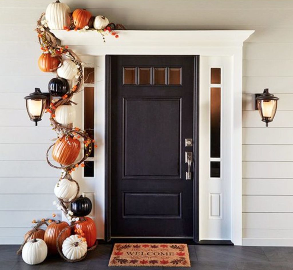 Easy DIY Halloween Front Door via traciconnellinteriors com