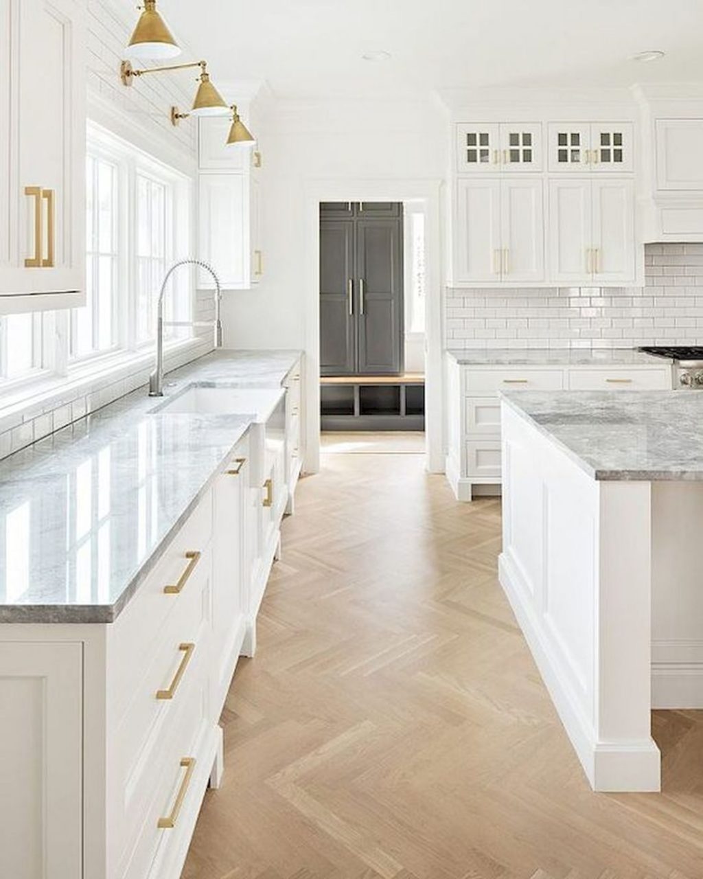 Interesting White Kitchen Design Ideas