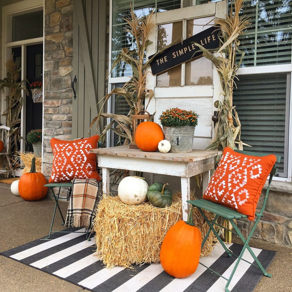 Fall Porch Decor Ideas Anyone Can Pull Off This Year