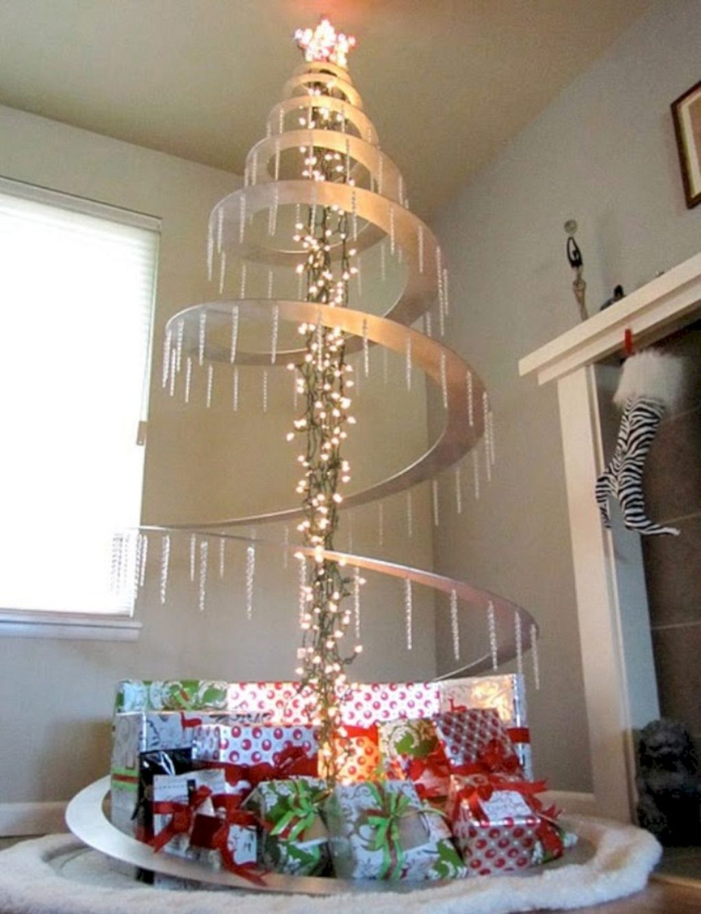 Simple DIY Christmas Tree Decorations Ideas