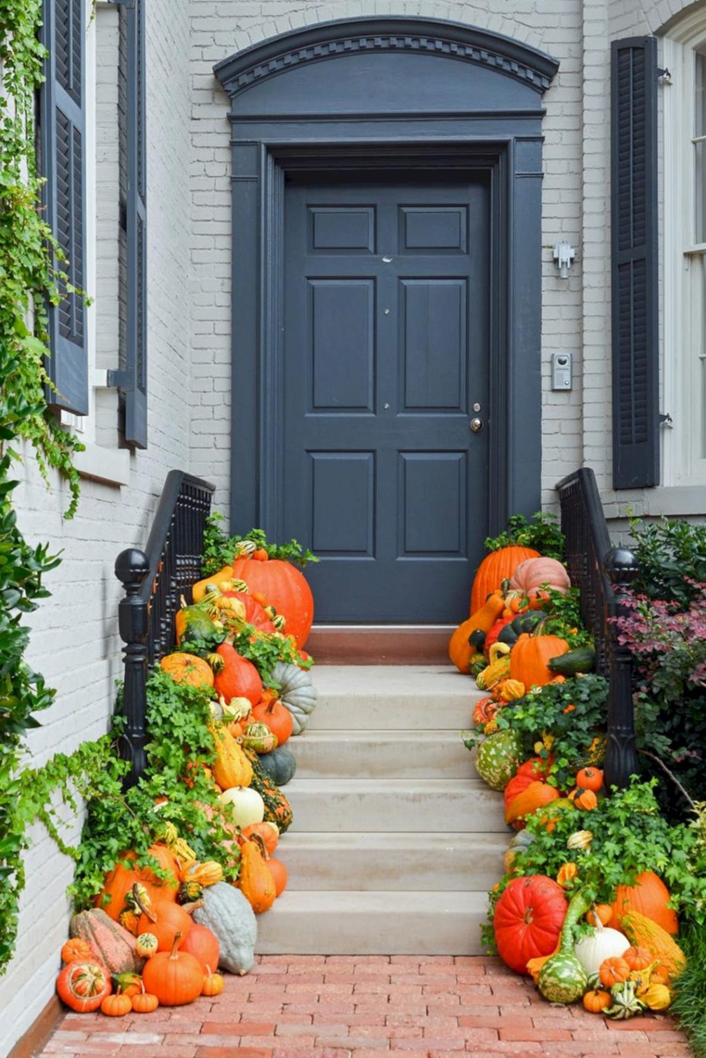 Wonderful DIY Fall Front Porch Decorating Ideas