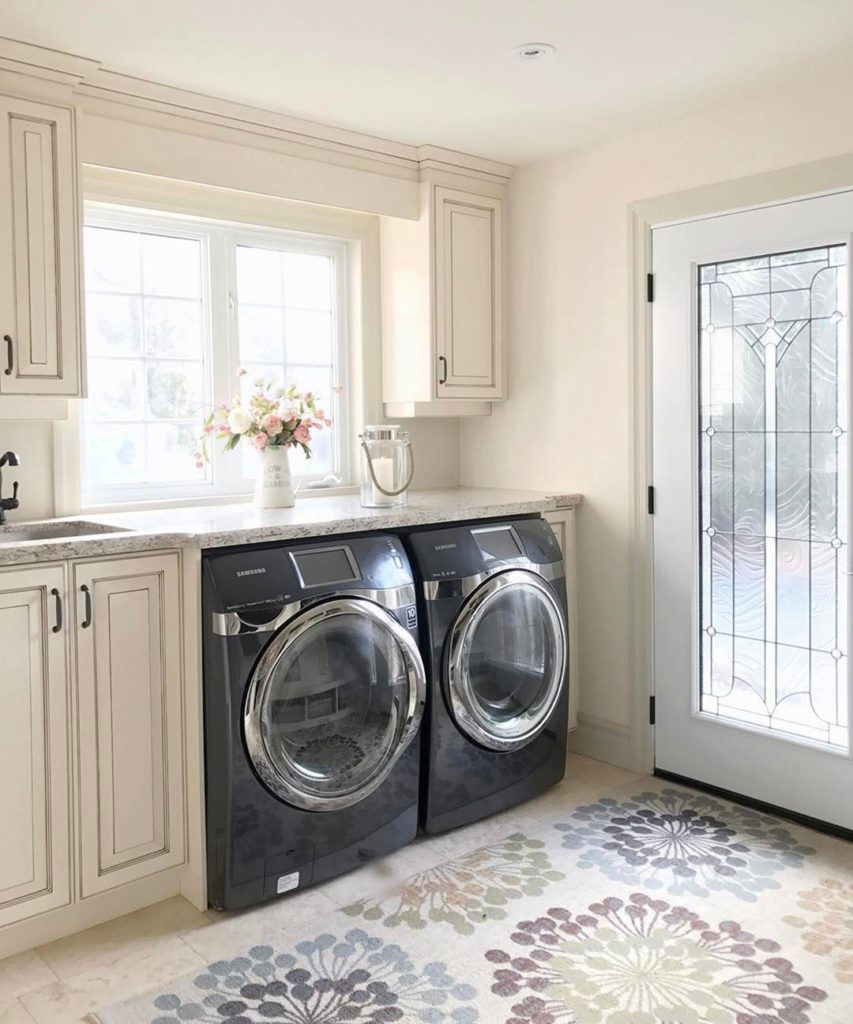 Affordable and Simple Laundry Room Decorating Ideas source Ecstasy Coffee