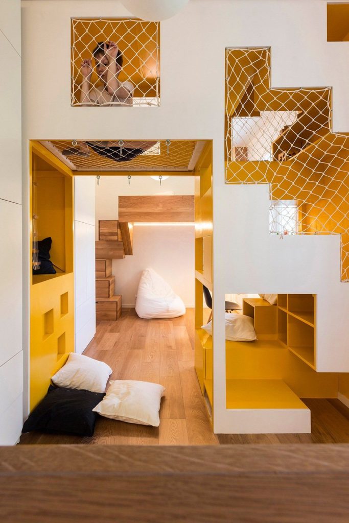 Amazingly Modular Small Family Apartment