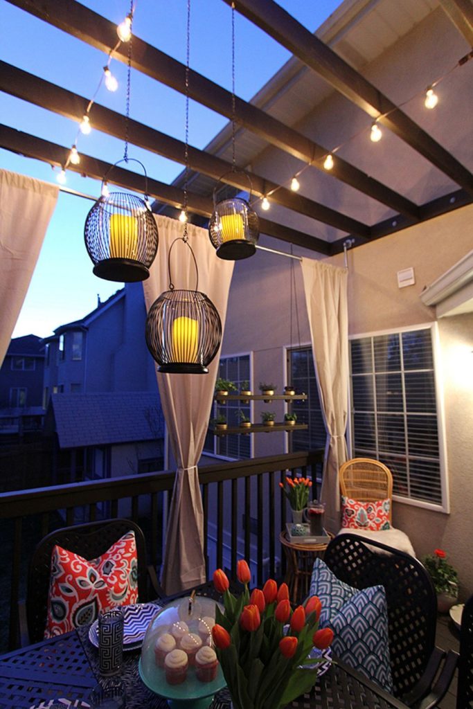 Beautiful solar string lights for balcony via Homedecorationsz