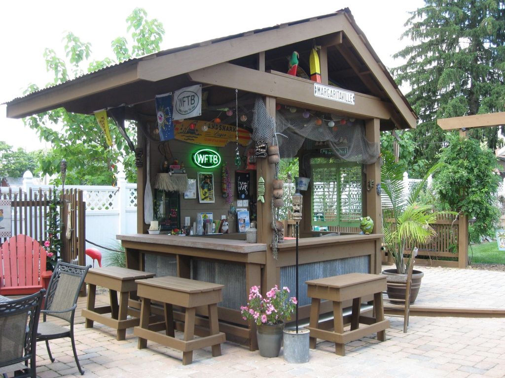 Best Minimalist DIY Outdoor Bar Ideas