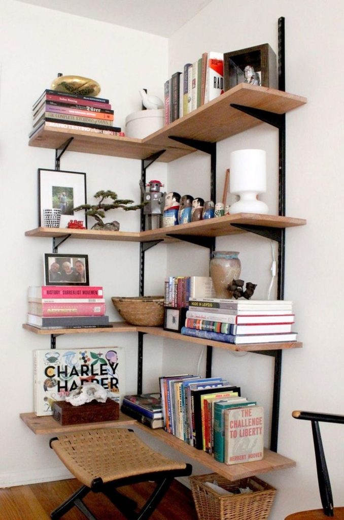 Clever Corner shelf design source Trendecora