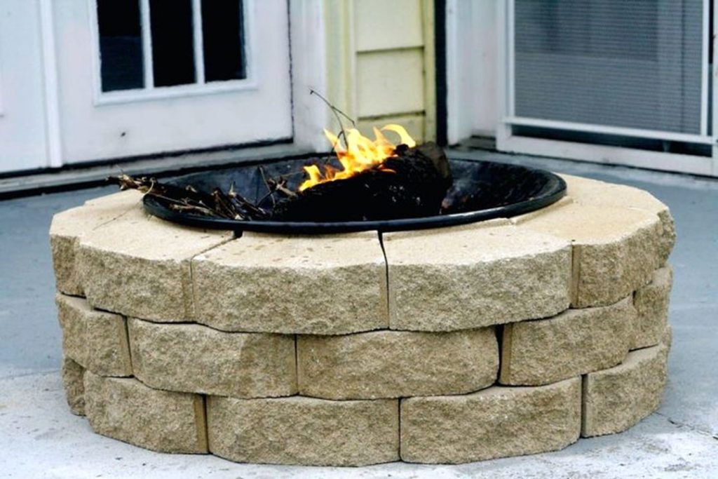 Cool DIY Outdoor Fire Pits And Bowls With Arranged Stone source Top 10 DIY