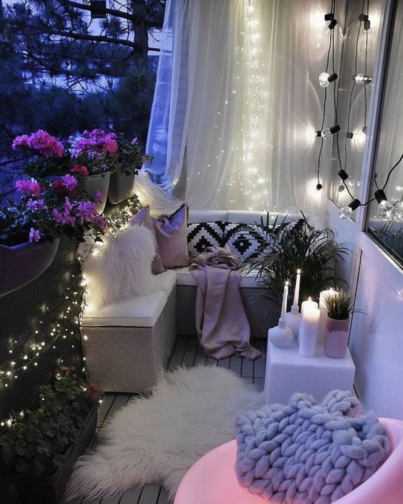 Cozy and Small Balcony Decorating Ideas via Molitsy Blog