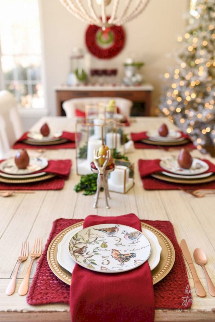 Easy Christmas Table Decorating Ideas