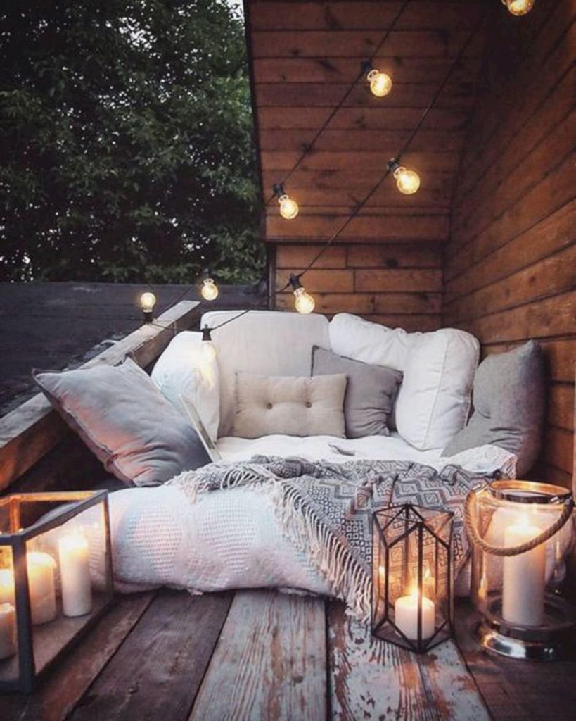 Most Cozy Balcony Ideas For Winter