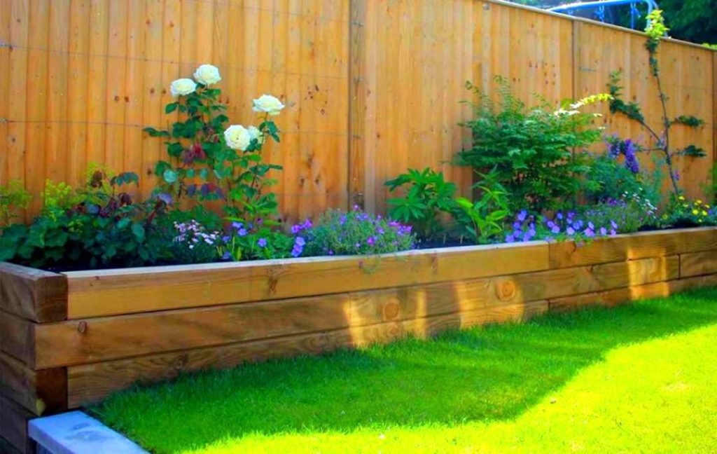 A raised Garden Bed from recycled materials via Bed Gardening