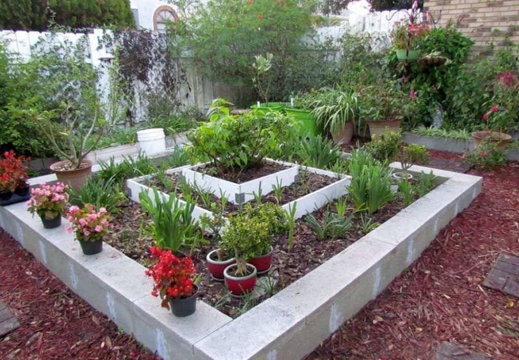 Cinder Block Garden Ideas - Flower Block via Get In The Trailer