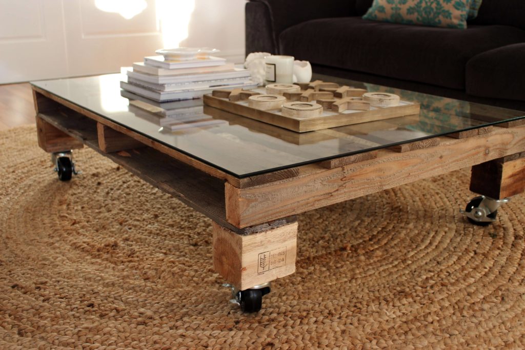 DIY Wooden Pallet Coffee Table source Katrina Lee Chambers
