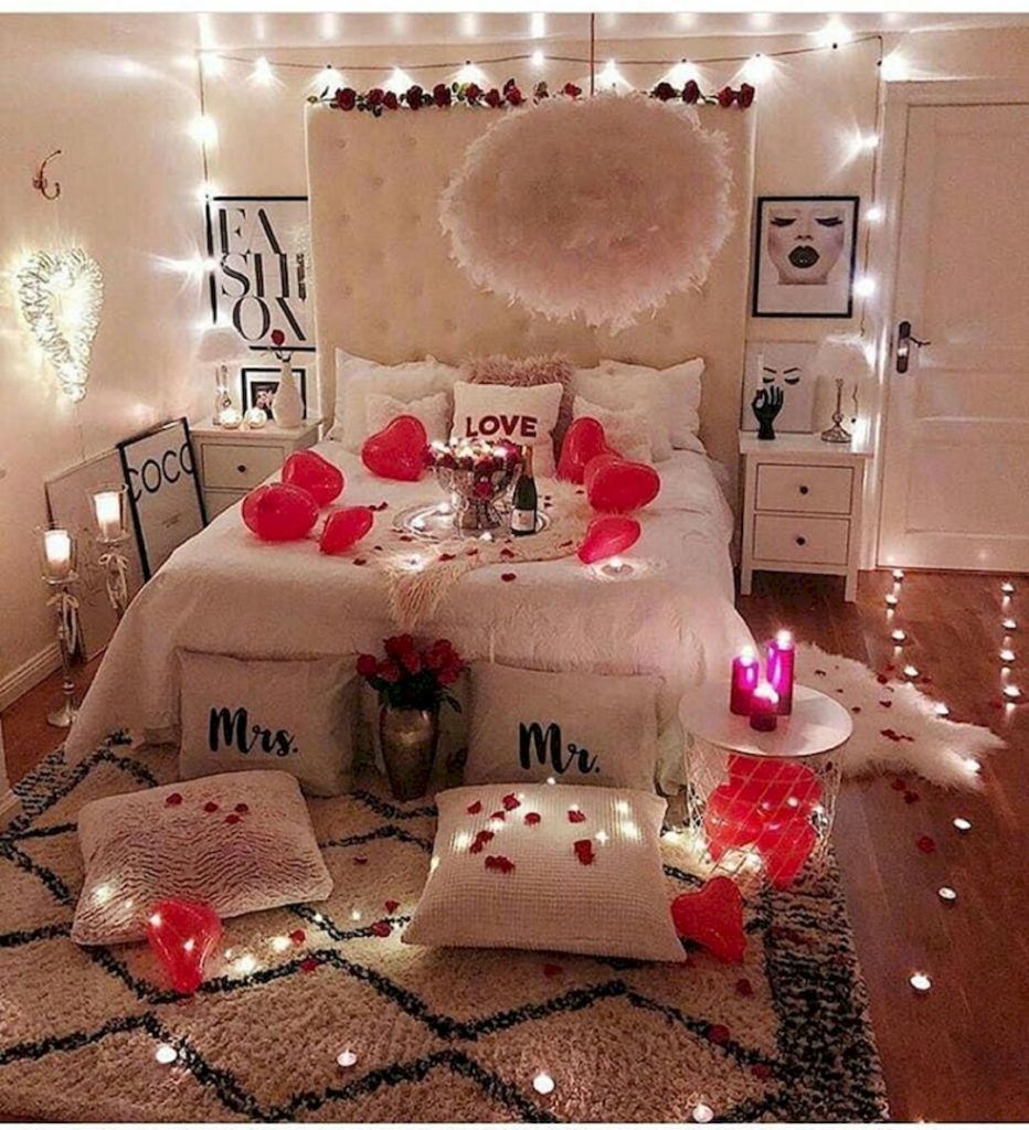 Pretty and Romantic Bedroom via Decocuartos