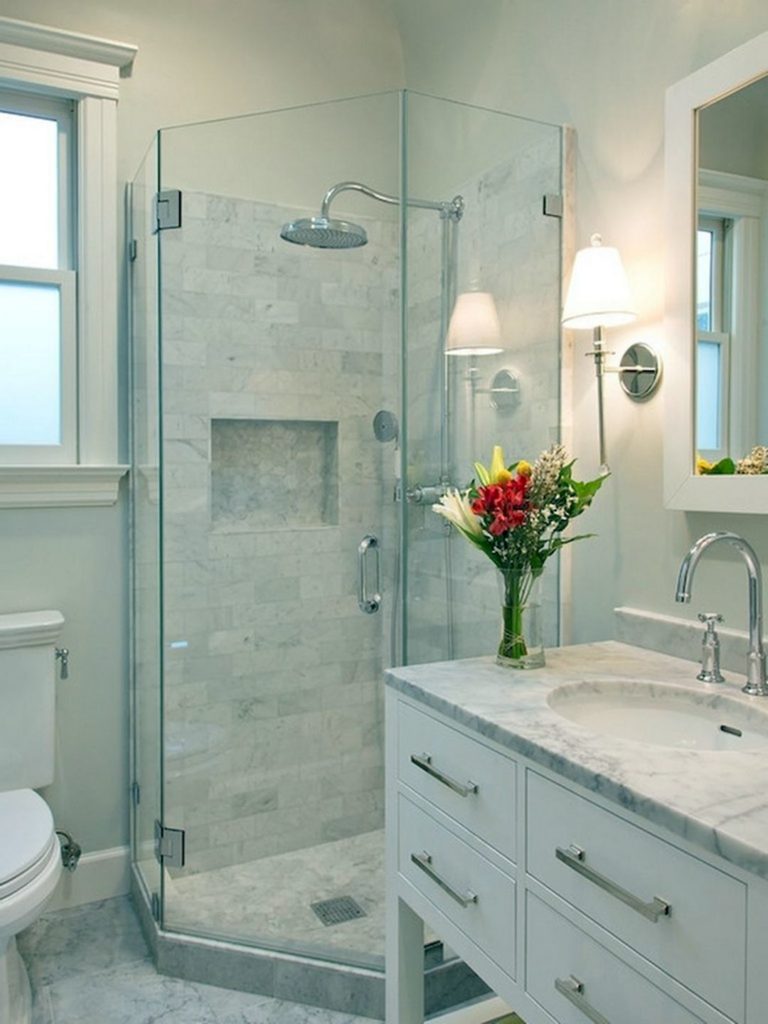 Small Master Bathroom Remodel Ideas via fullhomeideas