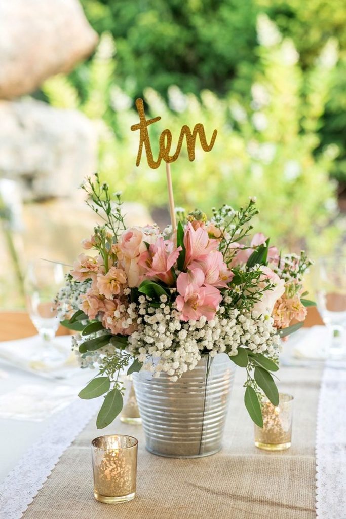 Lovely Rustic Wedding Table Decorations