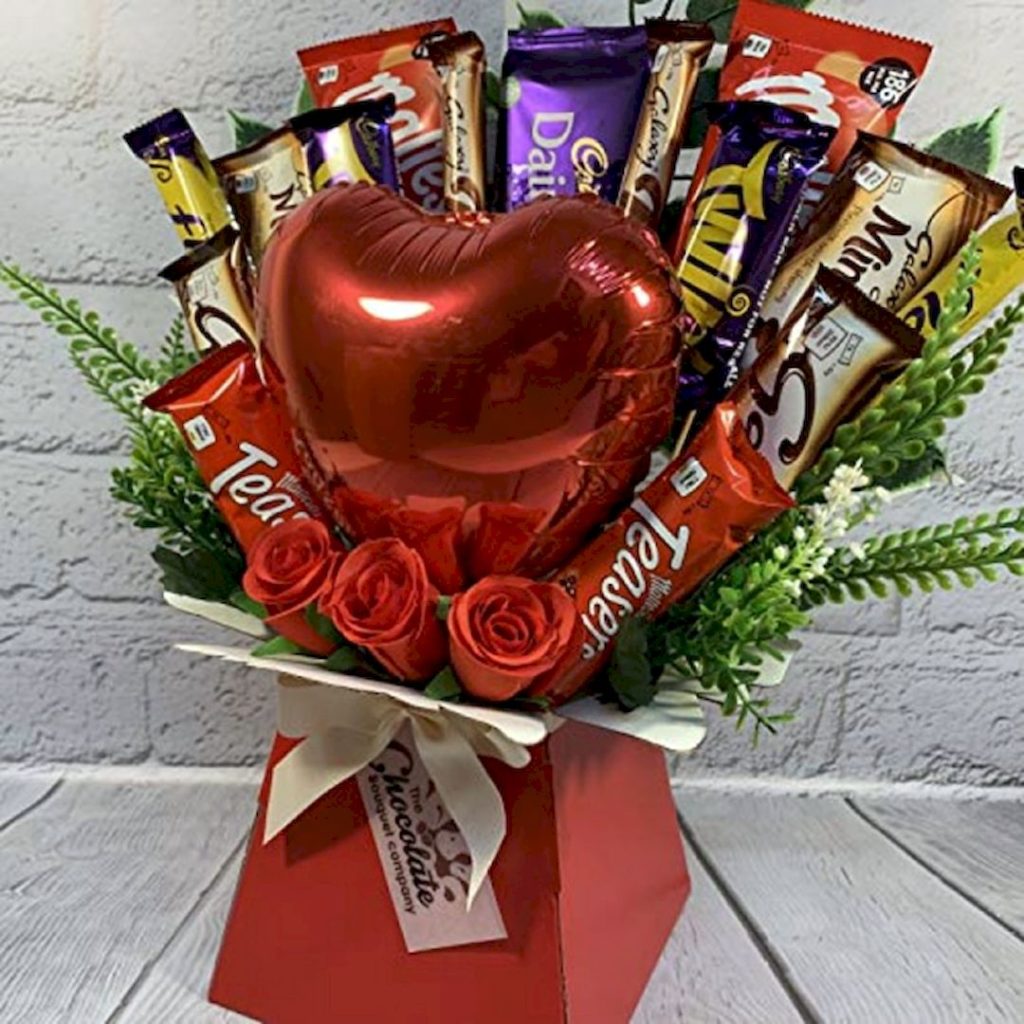 The Valentines Day Chocolate Bouquet With Balloon Hearth