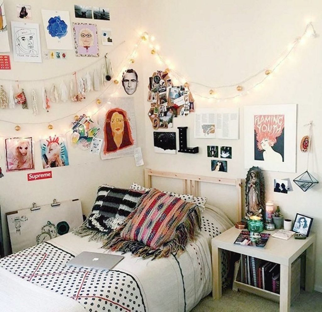 Aesthetic DIY Dorm Room Decor for Teenagers