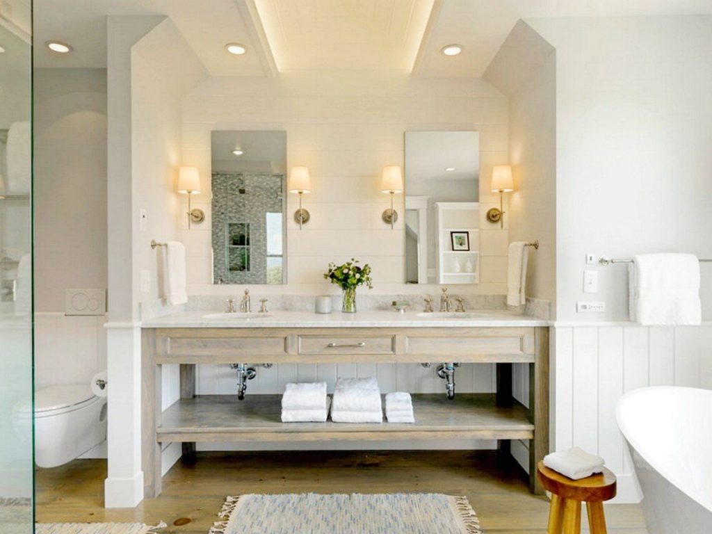 Amazing Farmhouse Master Bathroom With Beautiful Bathroom Vanity Space Design