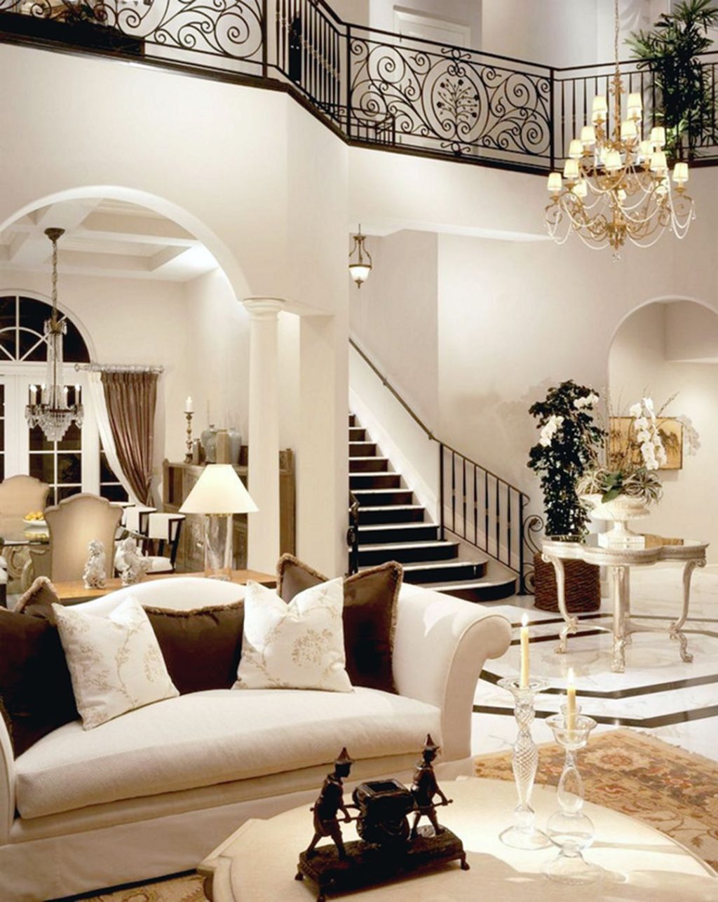 Classic Cream And Black Luxury Living Room With Classic Style