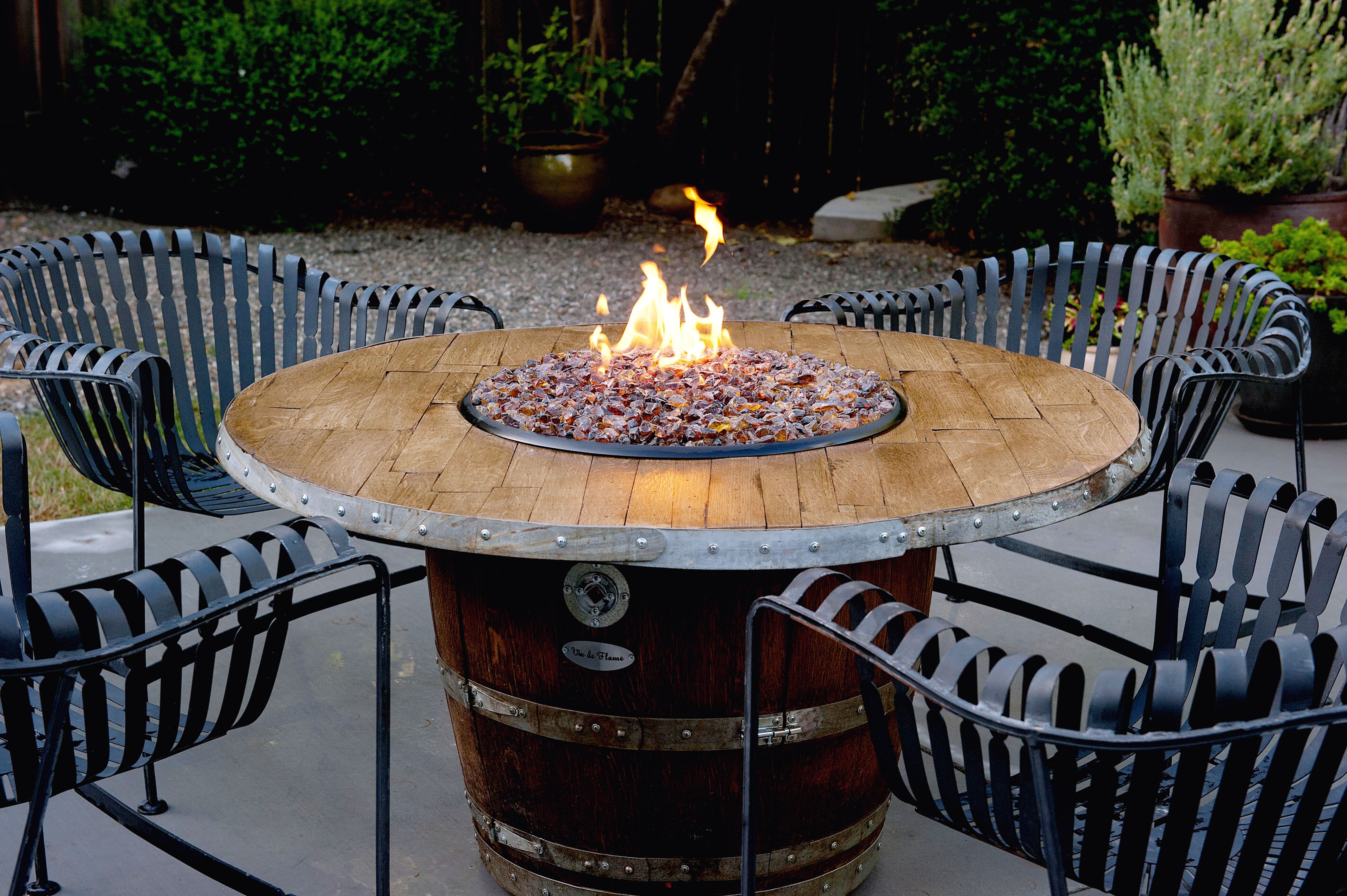 Outdoor Patio Fire Pit with Table Ideas