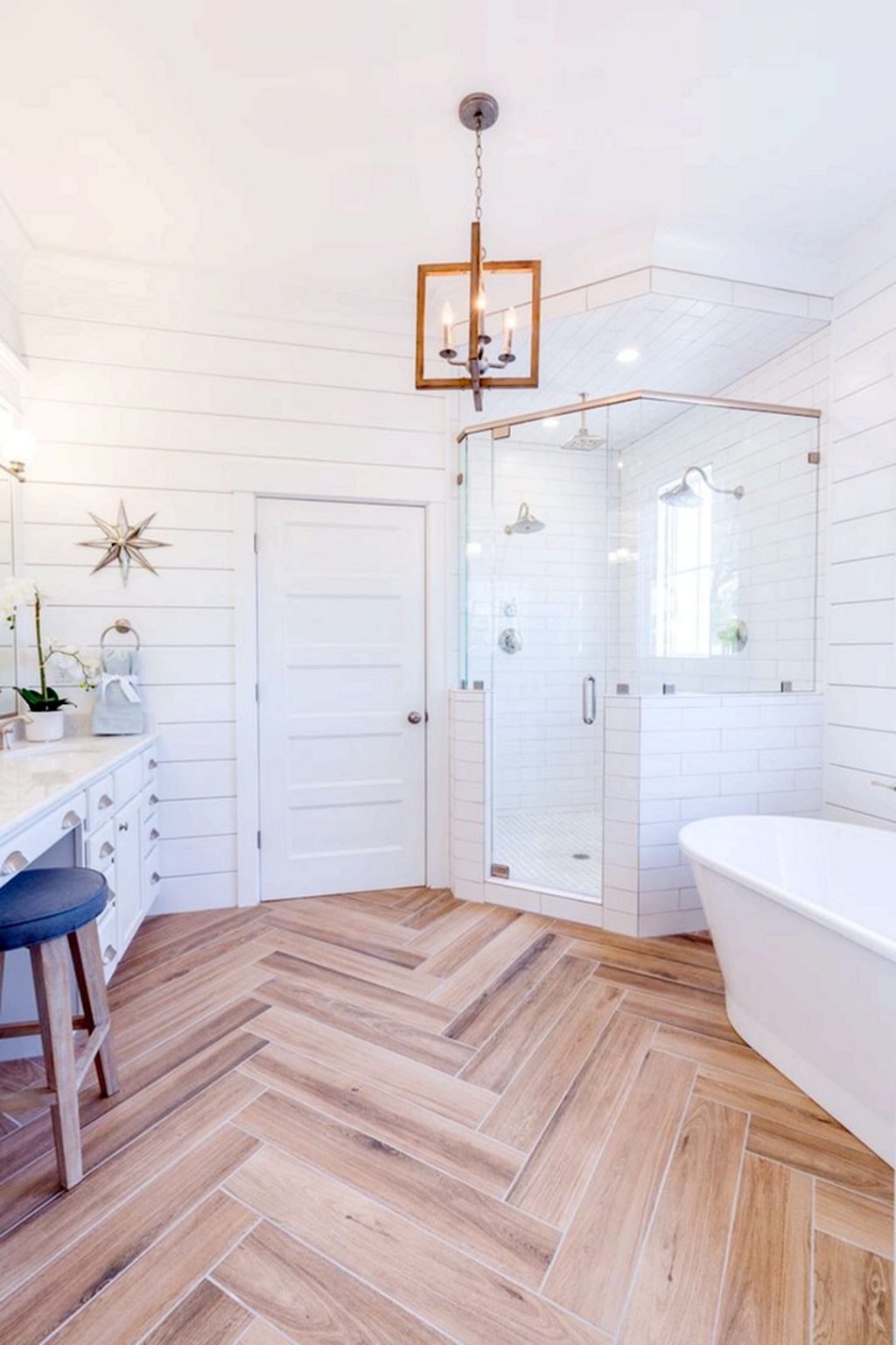 White Farmhouse Master Bathroom Interiors With Amazing Wooden Floor