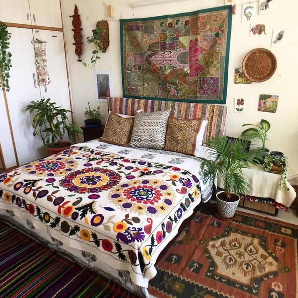 Enchant Bohemian Bedroom Design Ideas