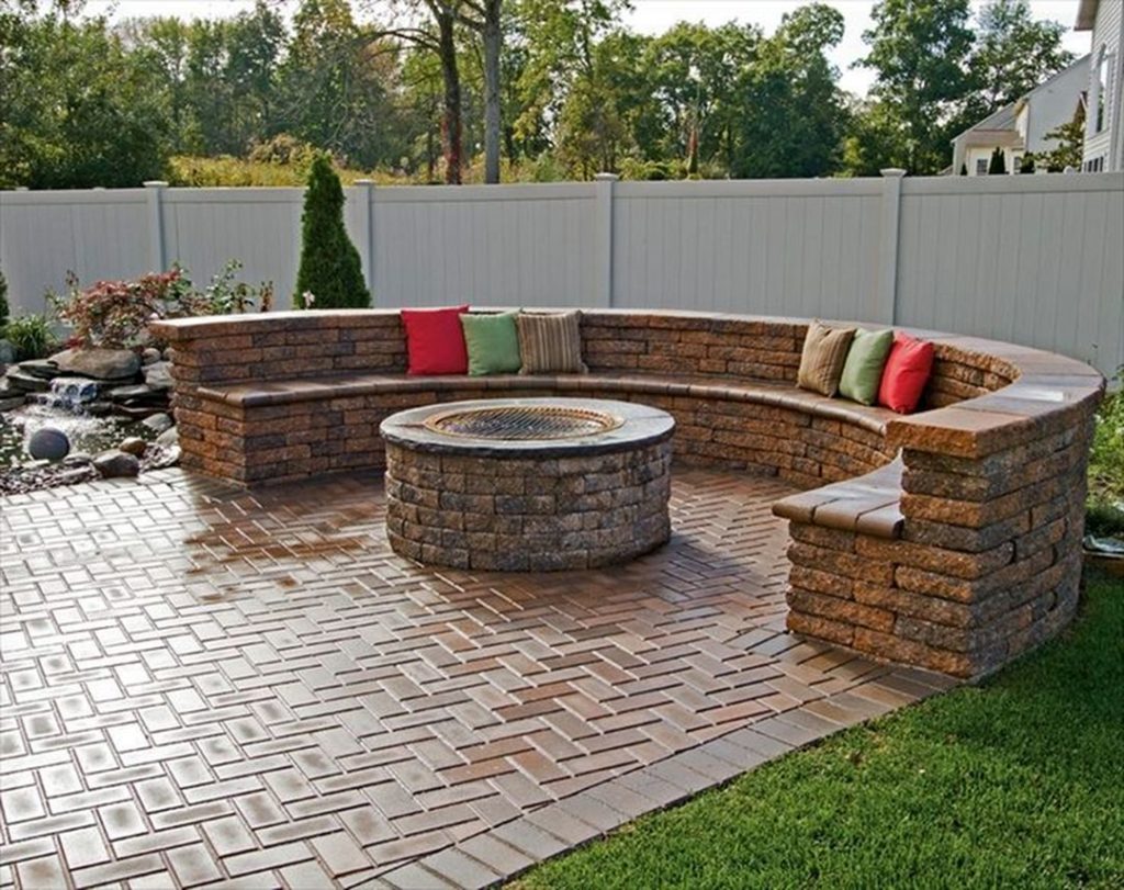 Best Patios with Fire Pits source HomesFeed
