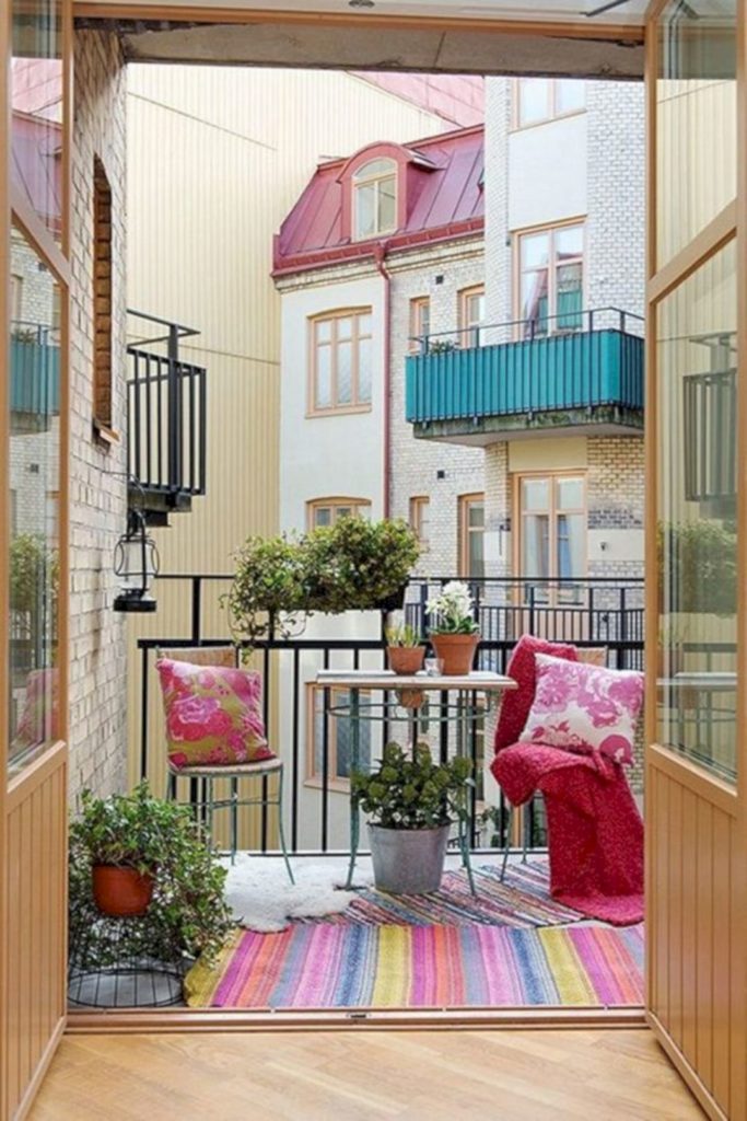 Gorgeous Small Apartment Balcony Design Ideas