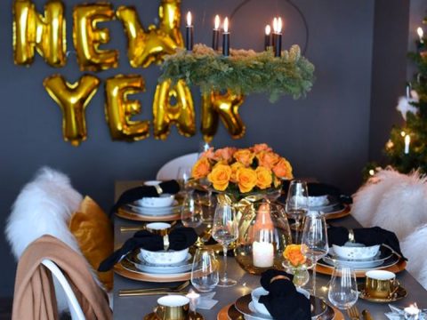 Happy New year eve dining room decorations source MarenBaxter