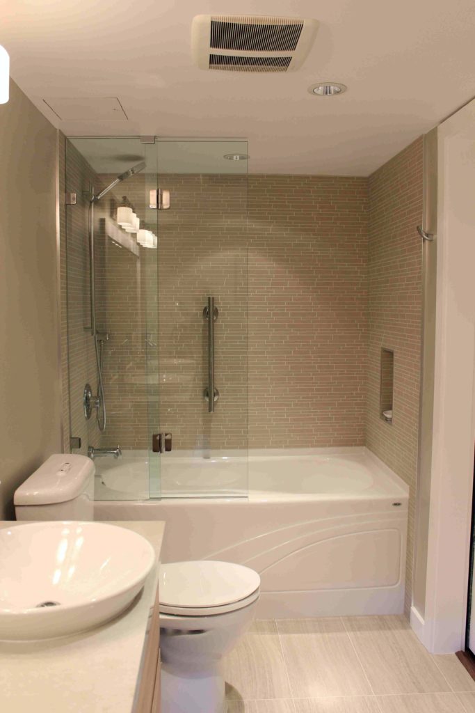 Awesome small Bathroom Remodel ideas via zulemagriffin