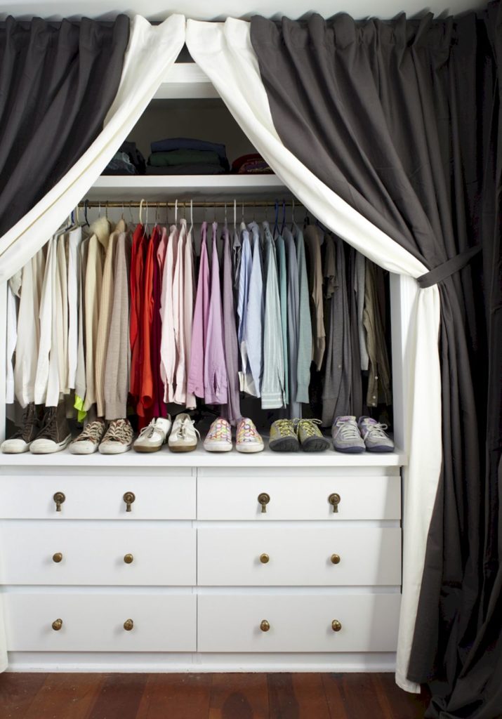 Clever and Functional Closet Organization Hacks source stylemotivation